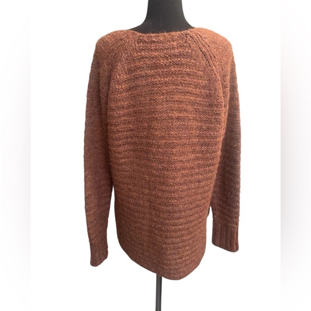 MOHAIR AND WOOL BIANCA B Italian Made V Neck Fluffy Sweater Size MED Cozy EUC - Picture 7 of 16